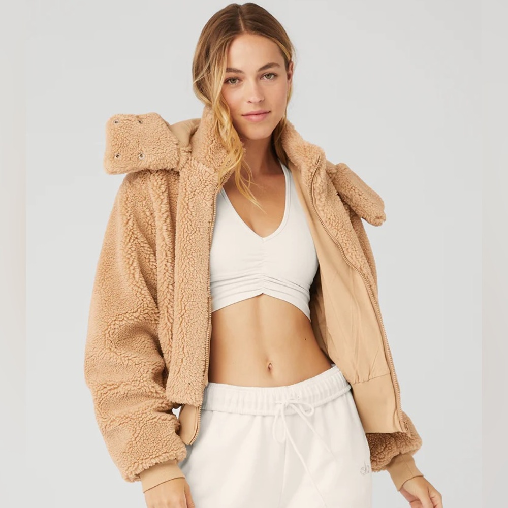 ALO YOGA Foxy Oversized Sherpa Jacket - Camel